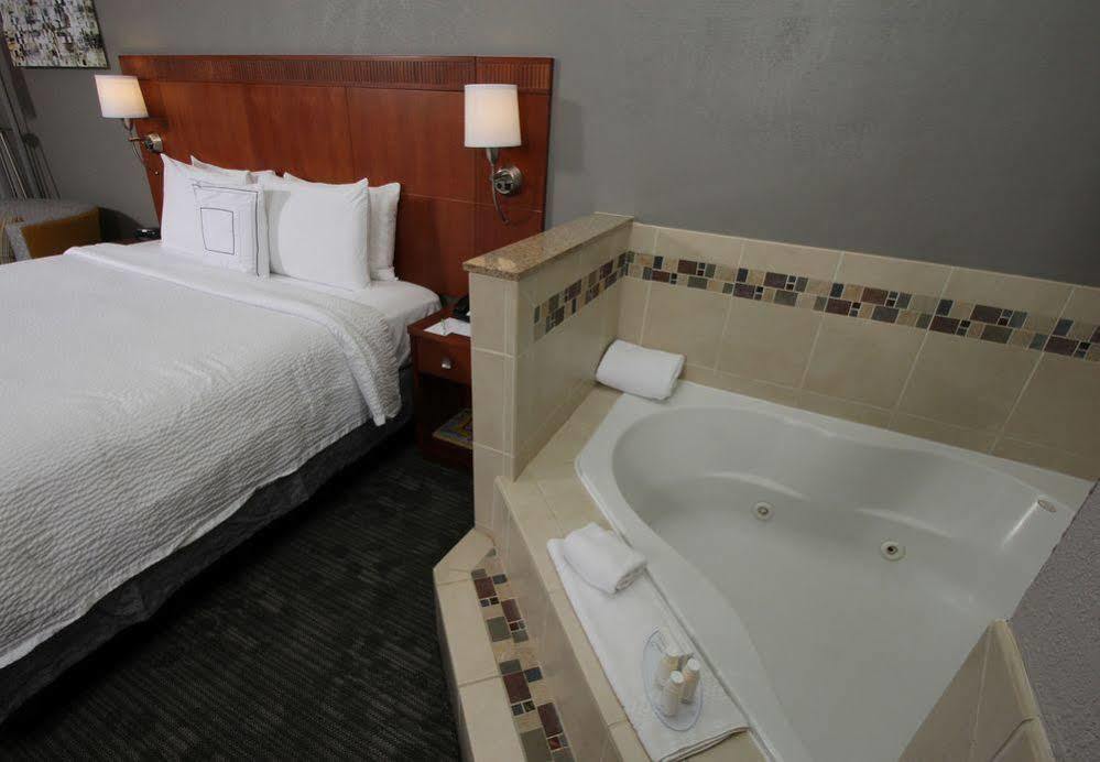 Courtyard By Marriott Merced Kültér fotó
